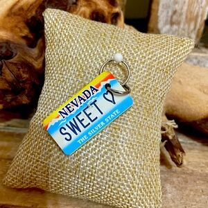 Mini  Nevada Las Vegas “Sweet” Chain Zipper Pull NEW
